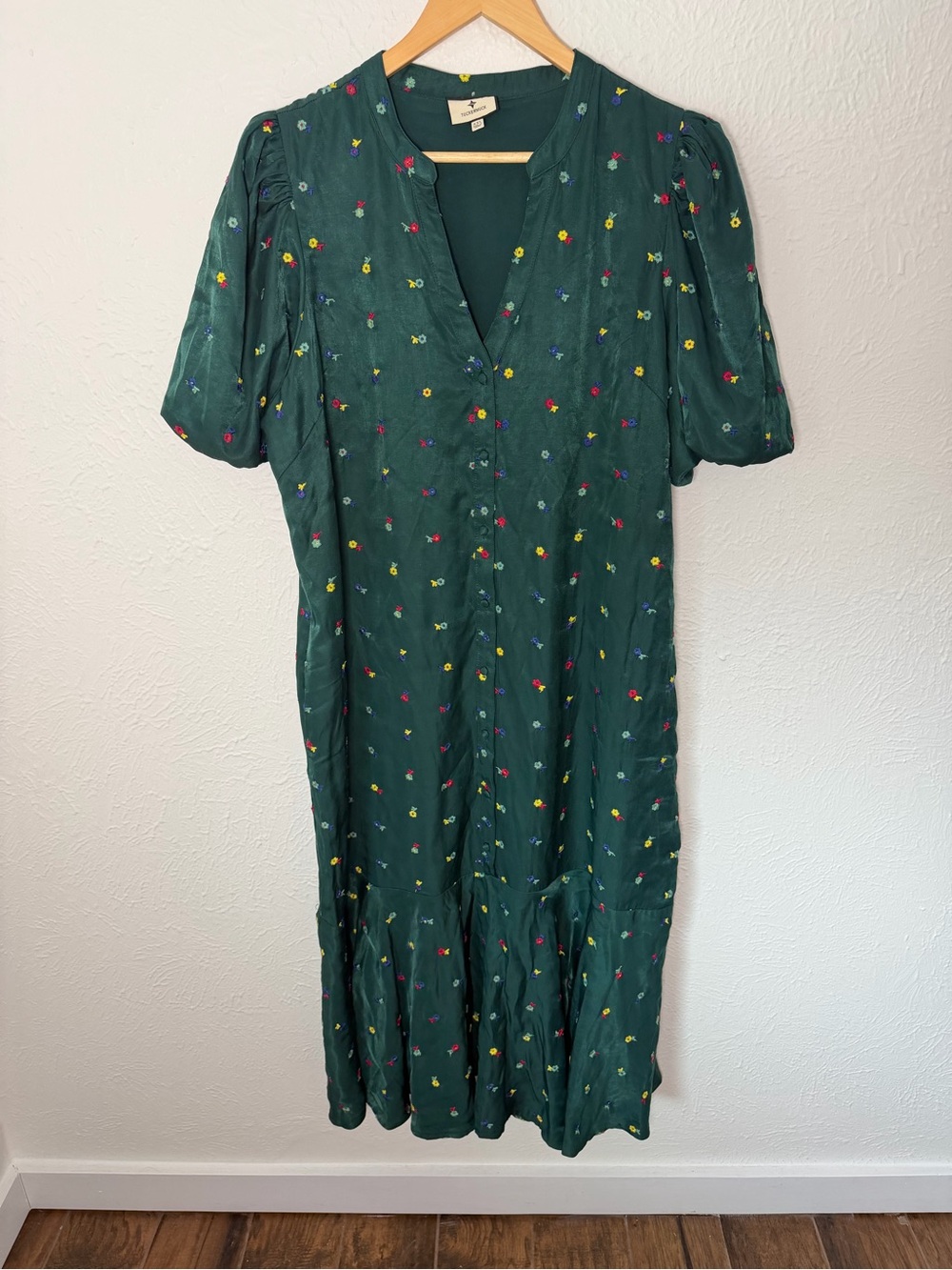Tuckernuck Womens XXL Green Embroidered Floral Midi Dress Puff Sleeve Pockets